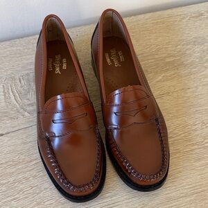 GH Bass Womens Weejuns Whitney Leather Loafers, size 7.5